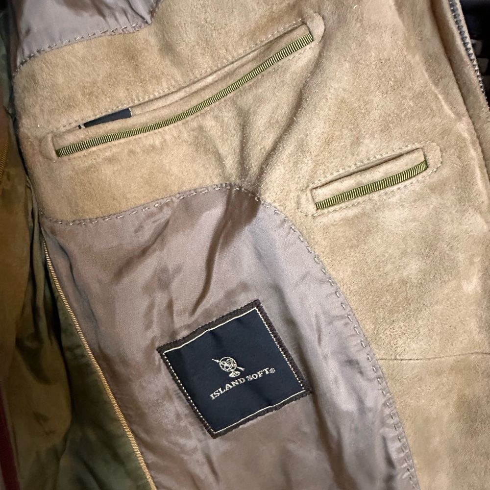 Island Soft Suede Jacket - Perfect Vintage- Jacket.  Size L - Picture 6 of 16